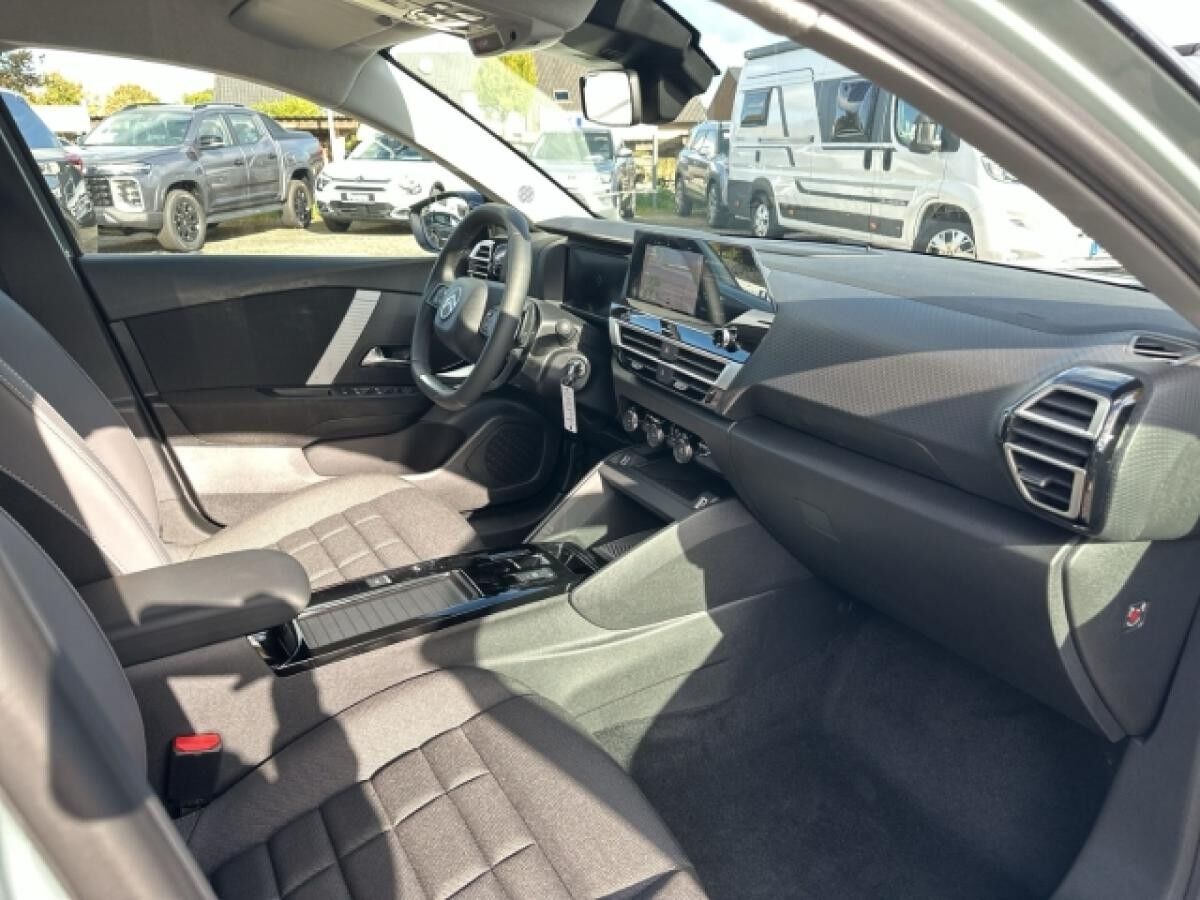 Citroën C4 Plus PureTech 130 EAT8 *SOFORT VERFÜGBAR*