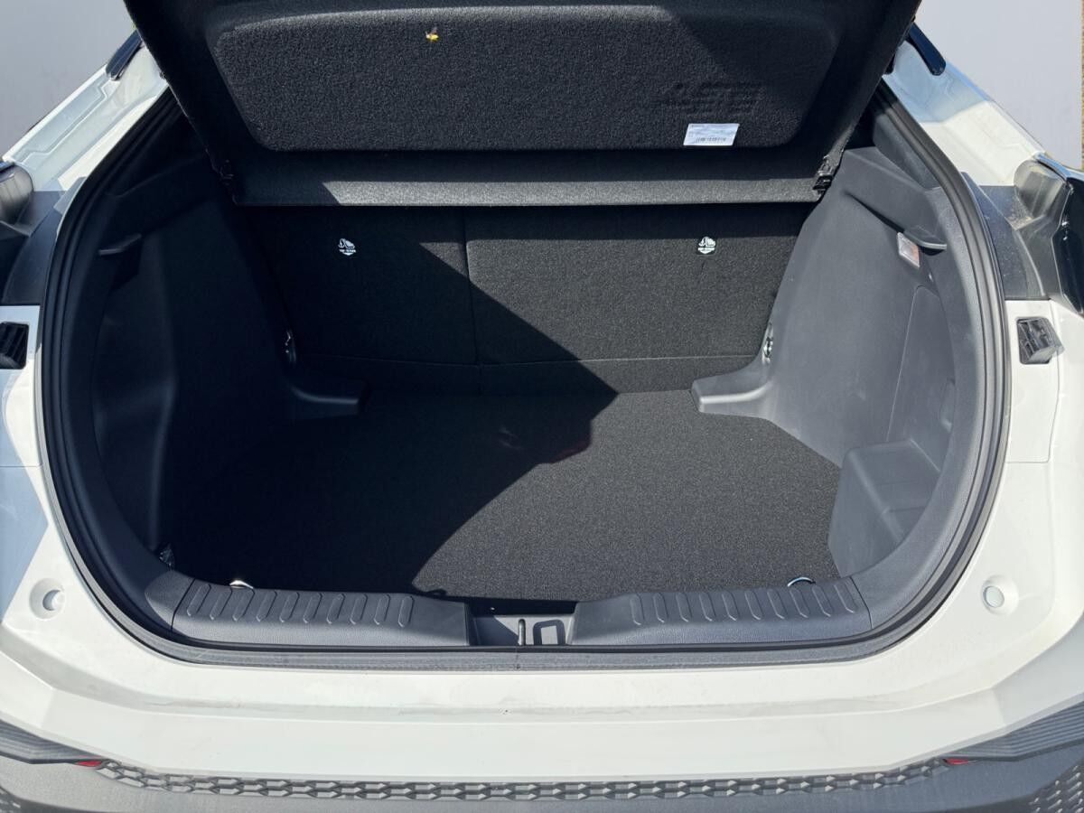 Toyota C-HR 2.0 Plug-In-Hybrid – Teamplayer – Technik Paket – CarPlay- Sonderaktion