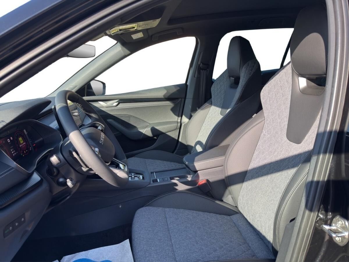 Skoda Octavia Combi 2.0 TSI DSG 4x4 - Sportline DCC*AHK*PANO*STHZG*CANTON*HUD*MATRIX*NAV*SHZ*ACC*PARKLENK*360°*EL.