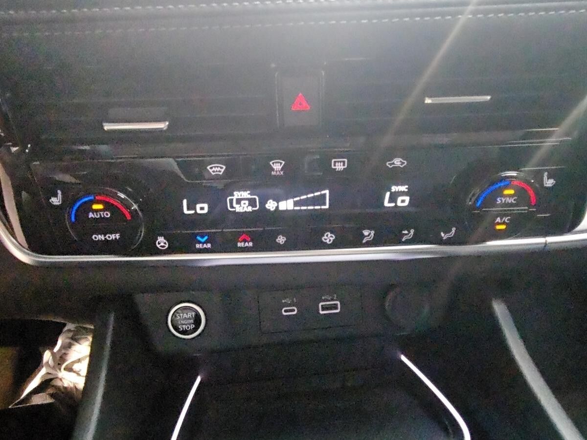 Nissan X-Trail N-Connecta❗❗Head-Up// 19"//Mild-Hybrid❗❗