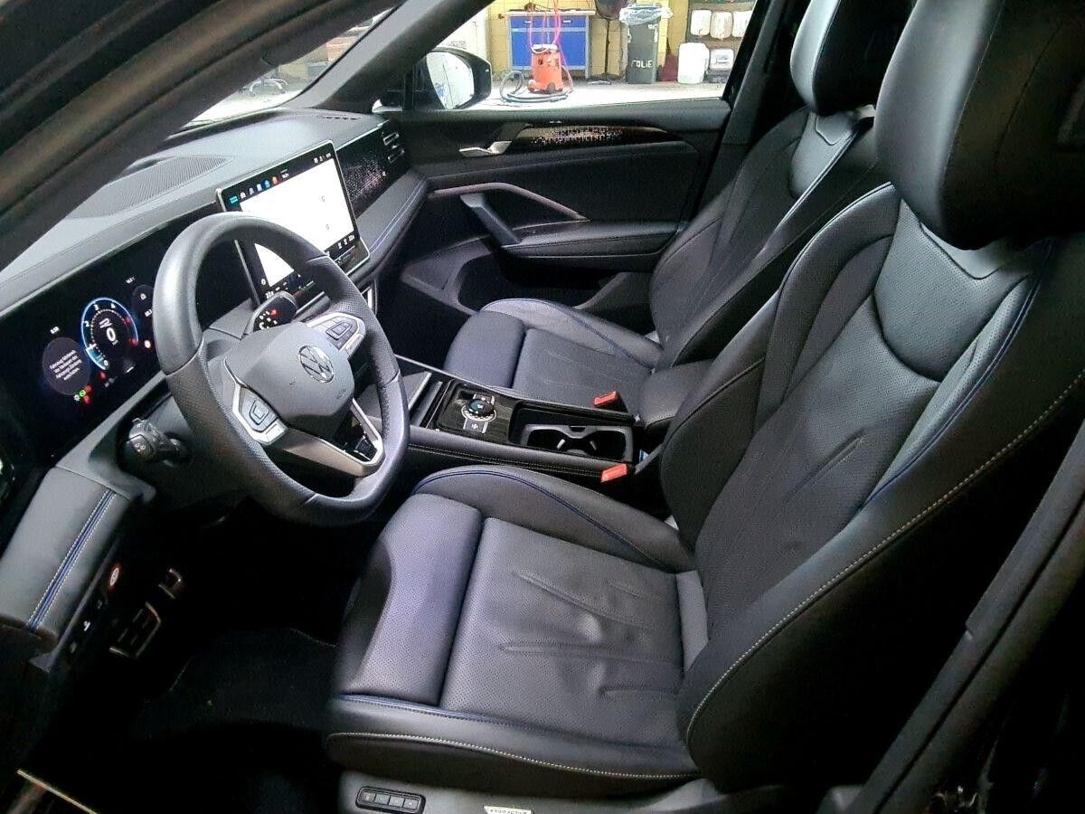 Volkswagen Tiguan 2.0 TDI R-Line 4 MOTION DSG *AHK*MATRIX*