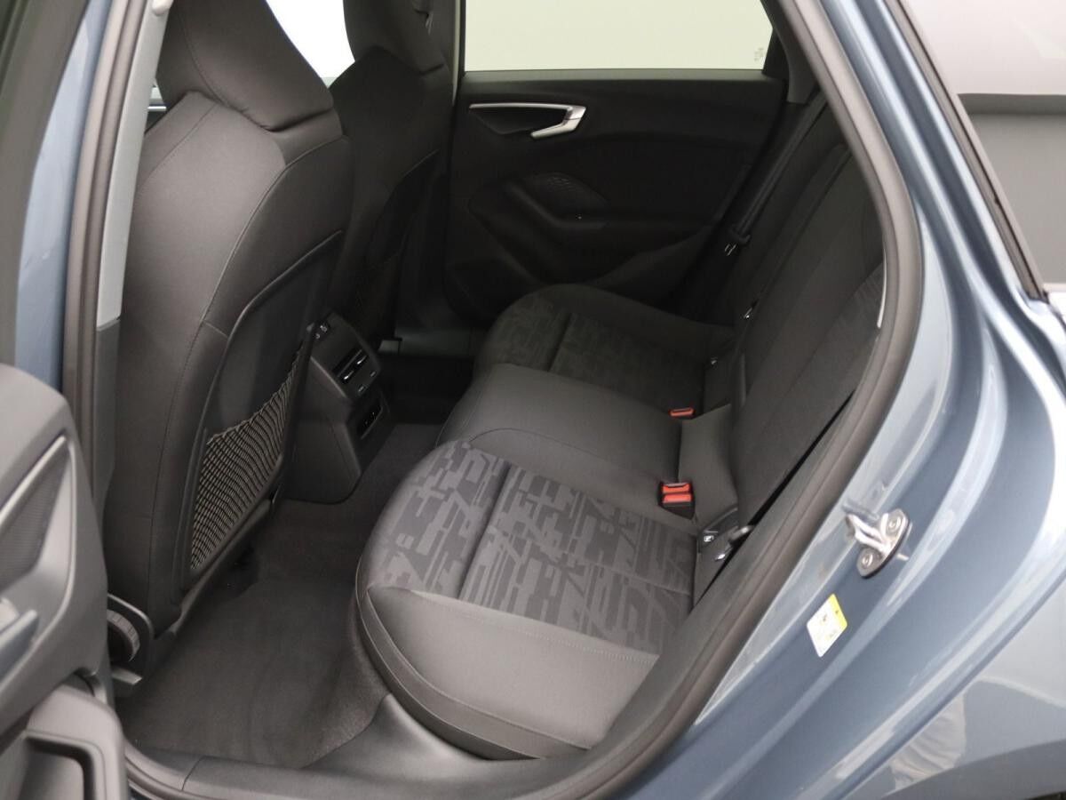 Audi A5 Avant e-hybrid quattro / Tech, MMI-Navi, LED+