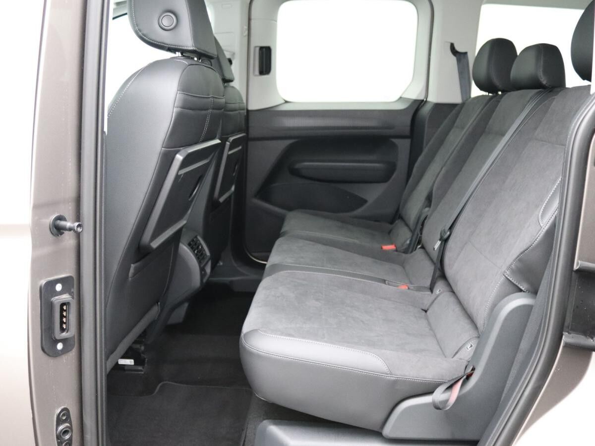 Volkswagen Caddy Kombi Style 2.0 TDI DSG/LED, ACC, Navi,RFK