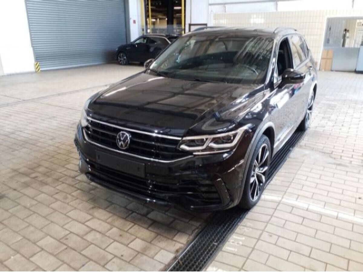 Volkswagen Tiguan Allspace 2.0 TDI DSG R-Line 4Motion 7-Sitzer Standheizung Navi IQ.Light AHK