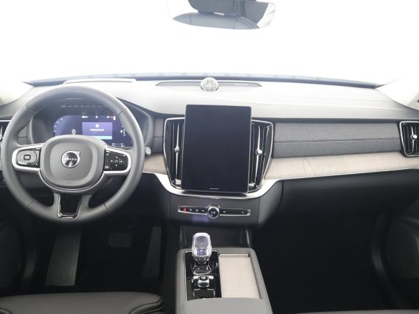 Volvo XC90 T8/ Ultra Bright/ Luft/B&W/ 22"/SOFORT/0,5% Volvo XC90 T8/ Ultra Bright/ Luft/B&W/ 22"/SOFORT/0,5%