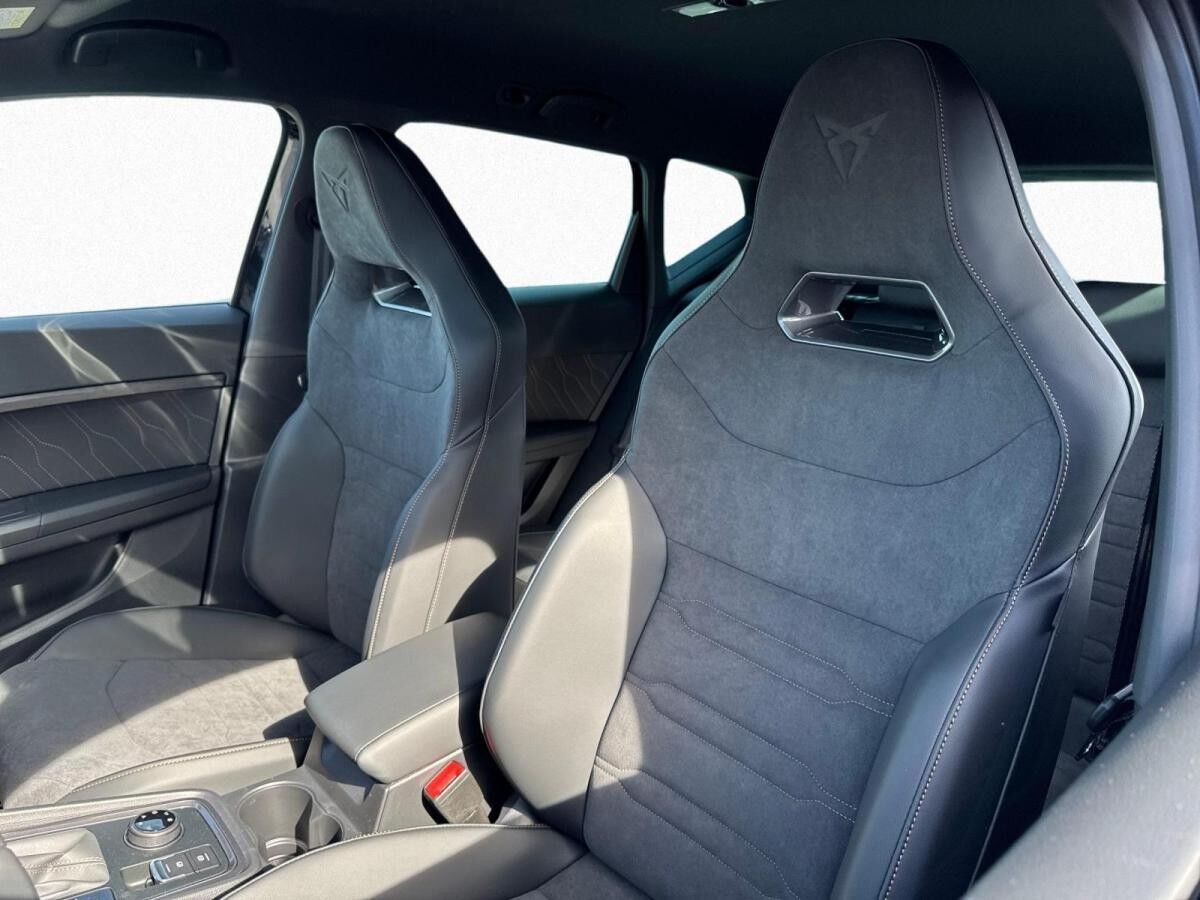 Cupra Ateca VZ300 DSG 4Drive AHK|SHZ|-Plus