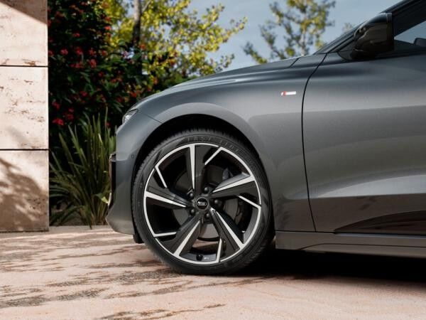 Audi A6 e-tron Avant performance S-line *AHK/B&O/LEDER/MMI/TECH PLUS/21"