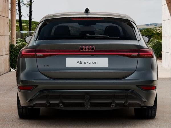 Audi A6 e-tron Avant performance S-line *AHK/B&O/LEDER/MMI/TECH PLUS/21"