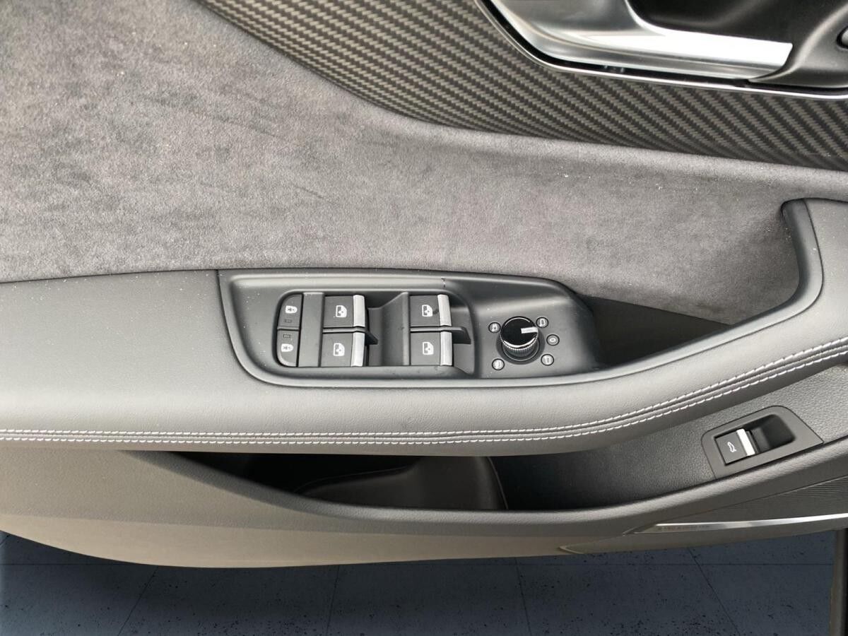 Audi Q8 SUV S line 50 TDI qu. tiptr. Laser HUD Stdhz