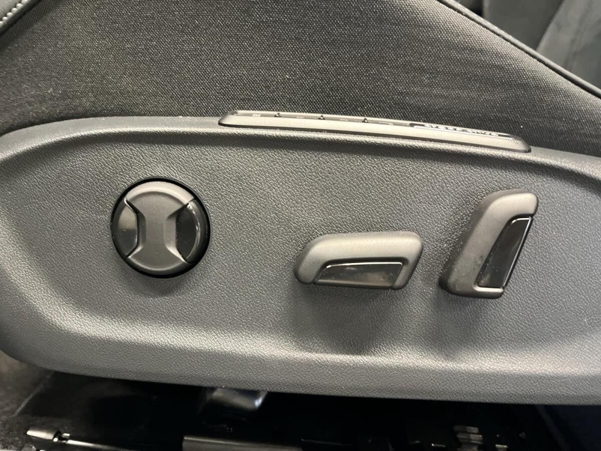 Volkswagen ID.7 Tourer Pro ACC AHK AUT Akustikglas HUD