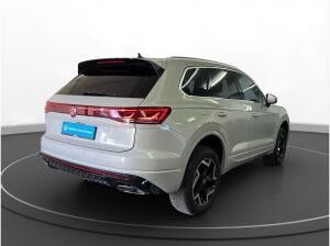 Volkswagen Touareg 3.0 TDI V6 4M R-Line AHK Matrix LM 19" Navi RFK ACC