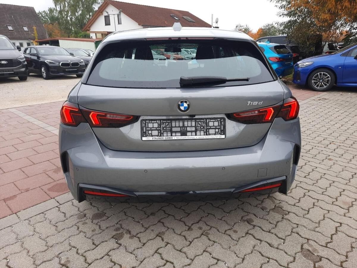 BMW 118 d Navi RFK LED Komfortzugang