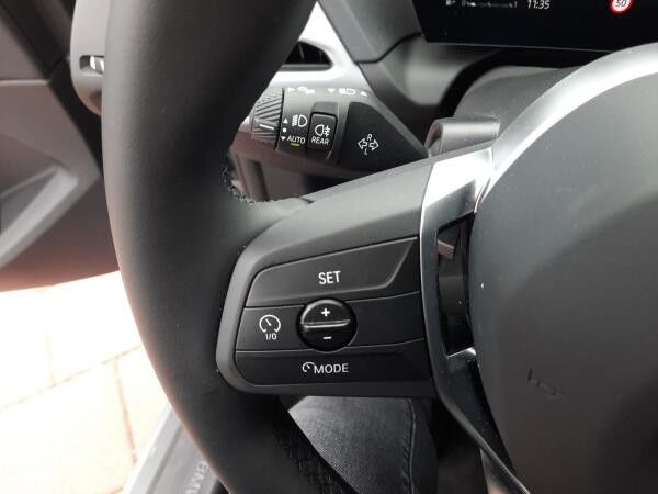 BMW 118 d Navi RFK LED Komfortzugang