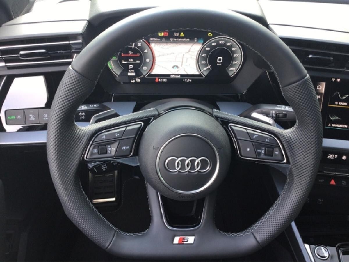 Audi A3 Sportback S line TFSI e S tronic Audi A3 Sportback S line TFSI e S tronic