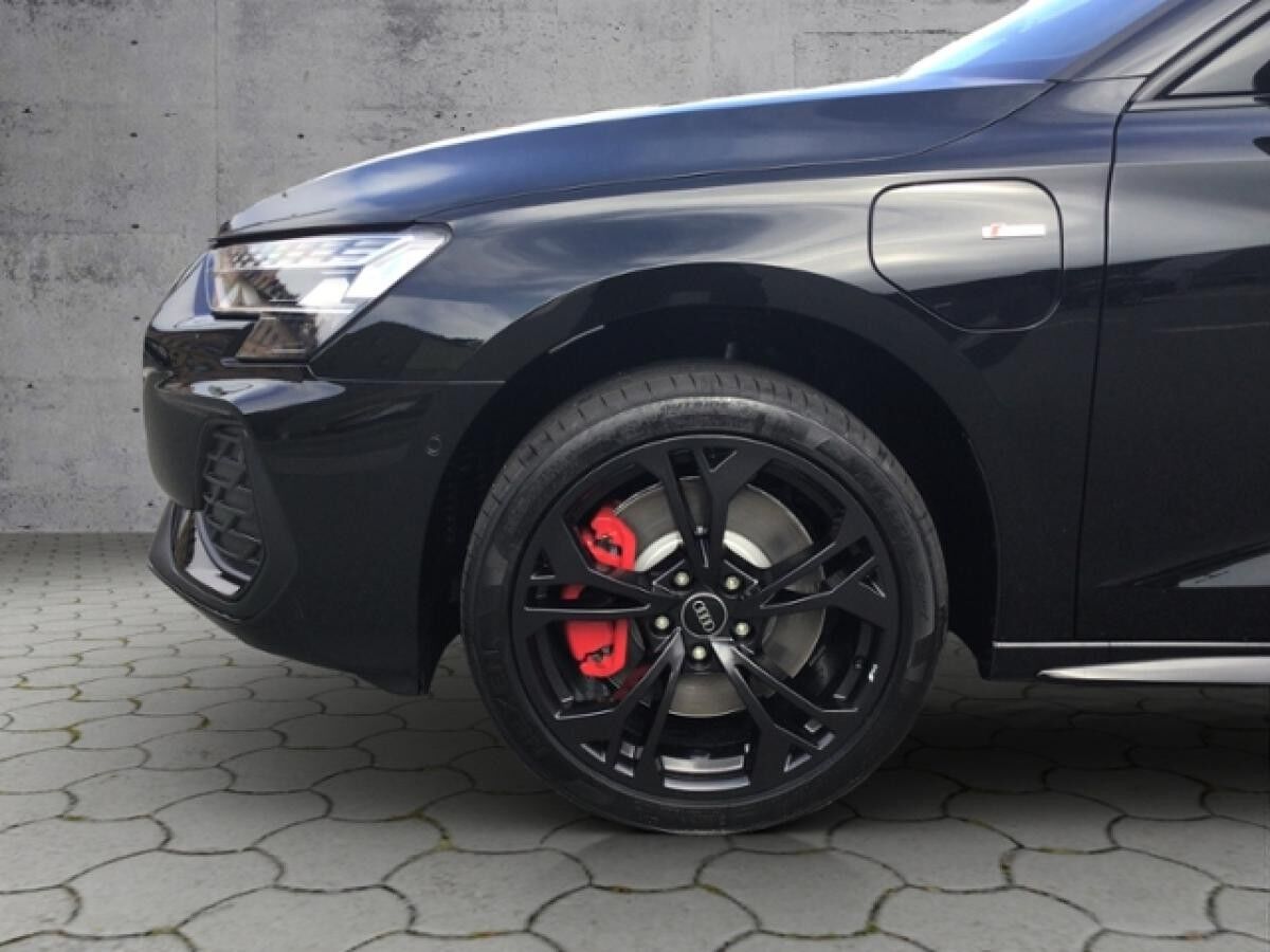 Audi A3 Sportback S line TFSI e S tronic Audi A3 Sportback S line TFSI e S tronic