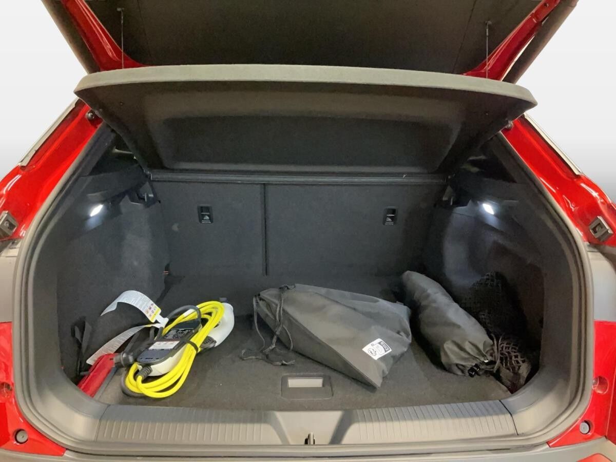 Volkswagen ID.4 Pro ACC AUT Akustikglas Fernlichtass.