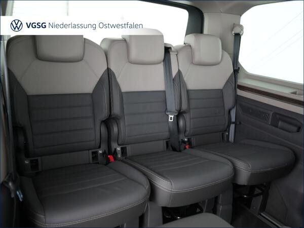 Volkswagen Multivan Style 4Motion AHK 7Sitzer PanoDach HeadUp