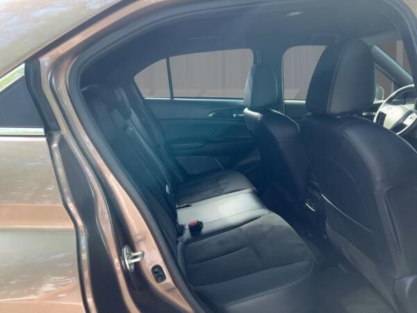 Mitsubishi Eclipse Cross Plus Black 2.4 PHEV Kamera Sitzhzg