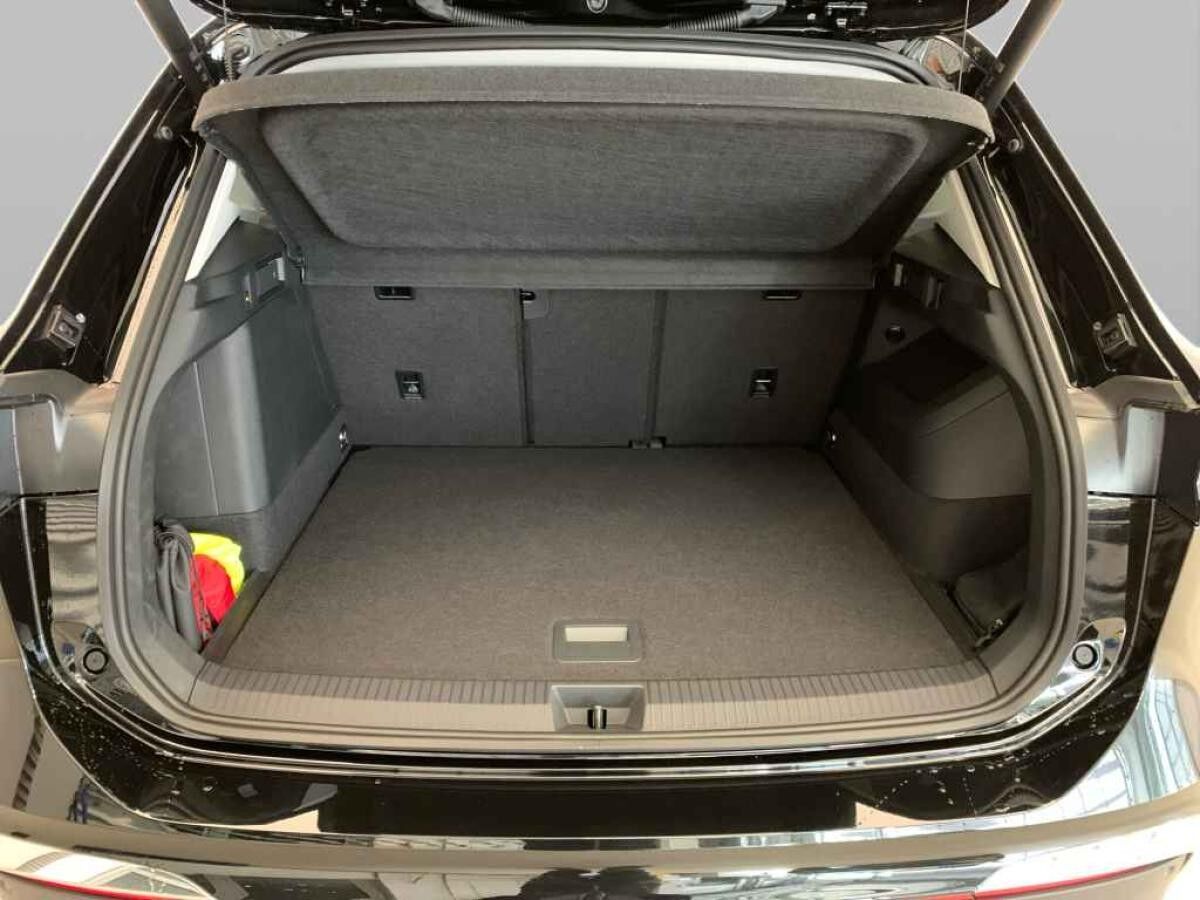 Volkswagen Tiguan Elegance eHybrid AHK*DCC*NAV*SHZ*WR