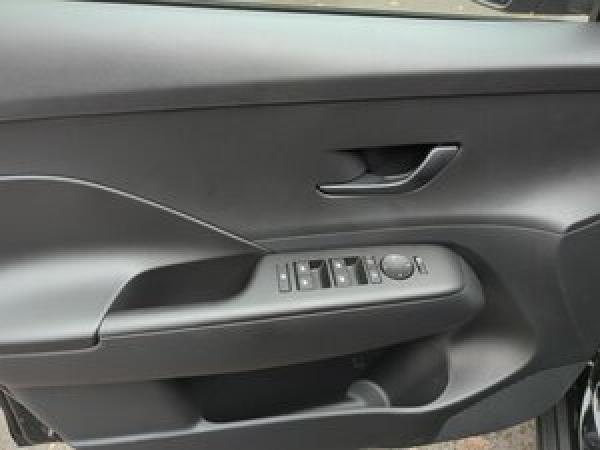 Hyundai KONA Kona KONA 1.6 GDI DCT Hybrid Select **mit Funktionspaket**