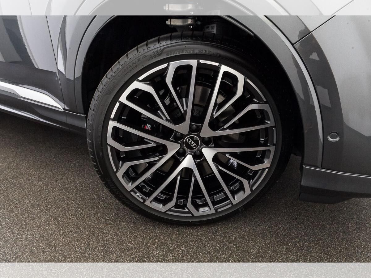Audi SQ7 SUV TFSI tiptronic