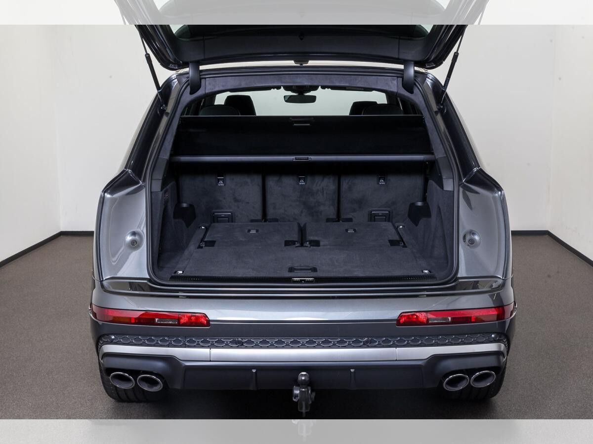 Audi SQ7 SUV TFSI tiptronic