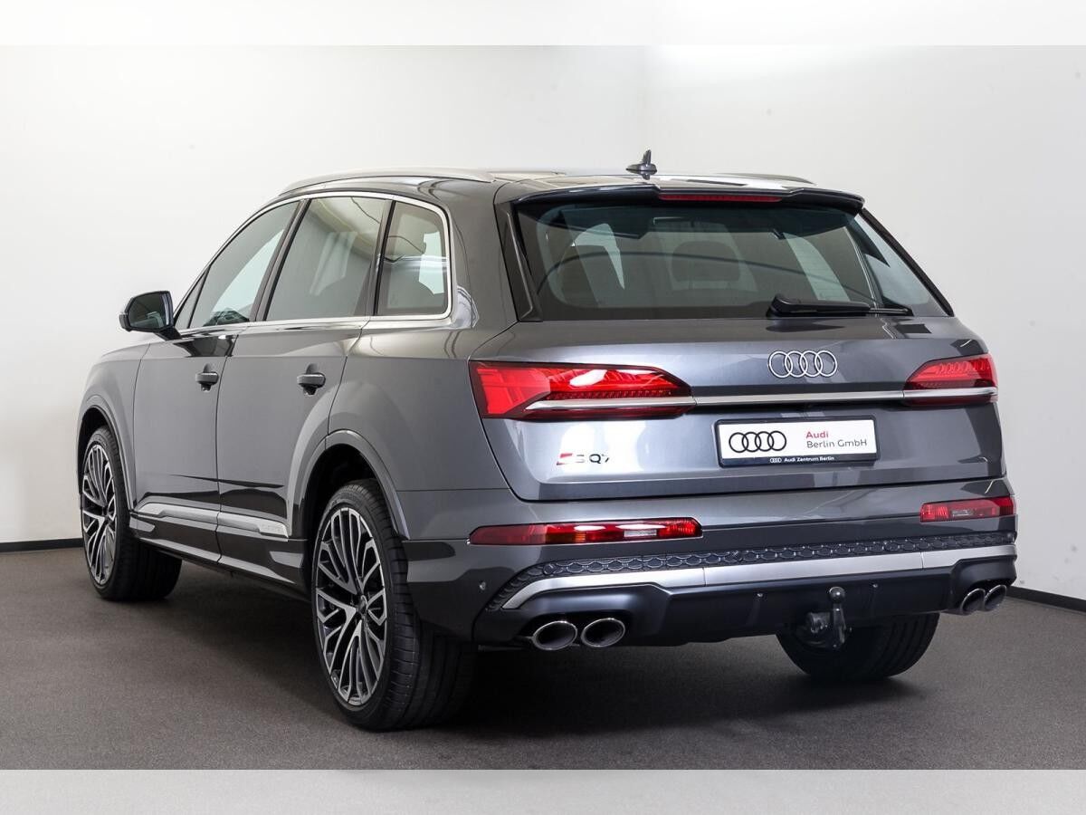 Audi SQ7 SUV TFSI tiptronic