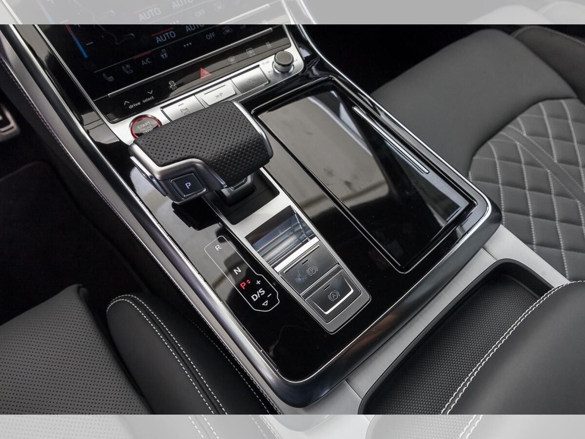 Audi SQ7 SUV TFSI tiptronic