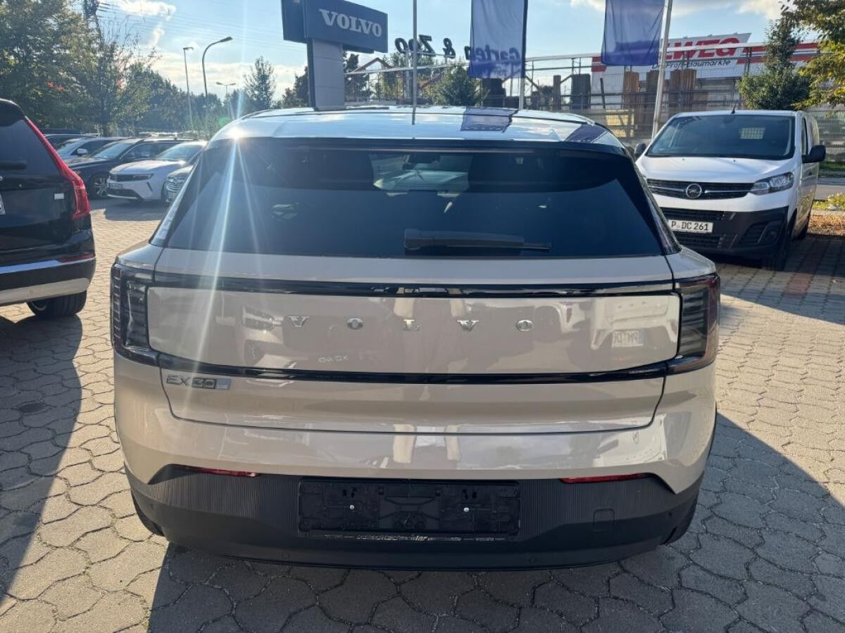 Volvo EX30 Single M. Extended Range RWD Plus+SOFORT