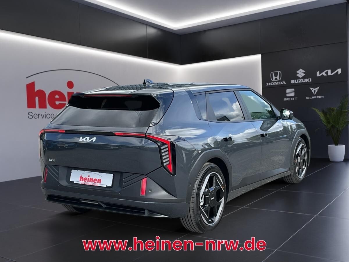 Kia EV4 EARTH 81 KWH WÄRMEPUMPE GLASDACH SOUND-PAKET 19ZOLL