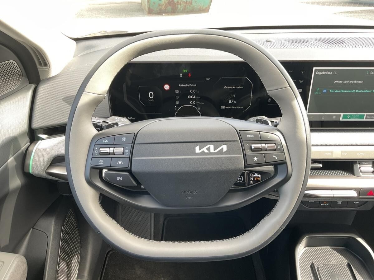 Kia EV4 EARTH 81 KWH WÄRMEPUMPE GLASDACH SOUND-PAKET 19ZOLL