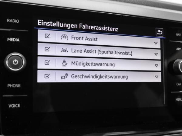 Volkswagen Taigo R-Line 1.0 TSI DSG Ganzjahresreifen