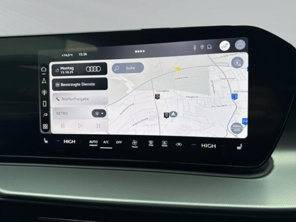 Audi Q3 SUV S line e-hybrid S tro 360°+HuD+Pano