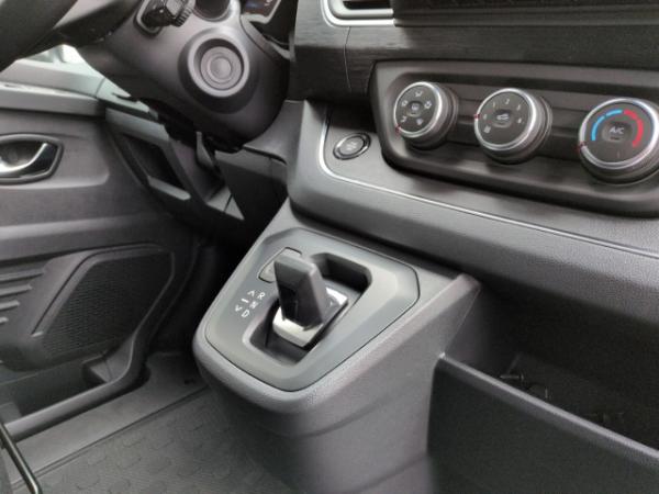 Nissan Primastar Kombi L1H1 2,8t Tekna Navi 360 Kamera LED Apple CarPlay Android Auto