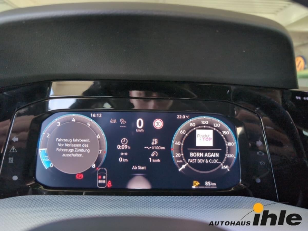 Volkswagen Golf VIII 1,5 TSI Energy AHK+GJ-REIFEN+SITZHZG