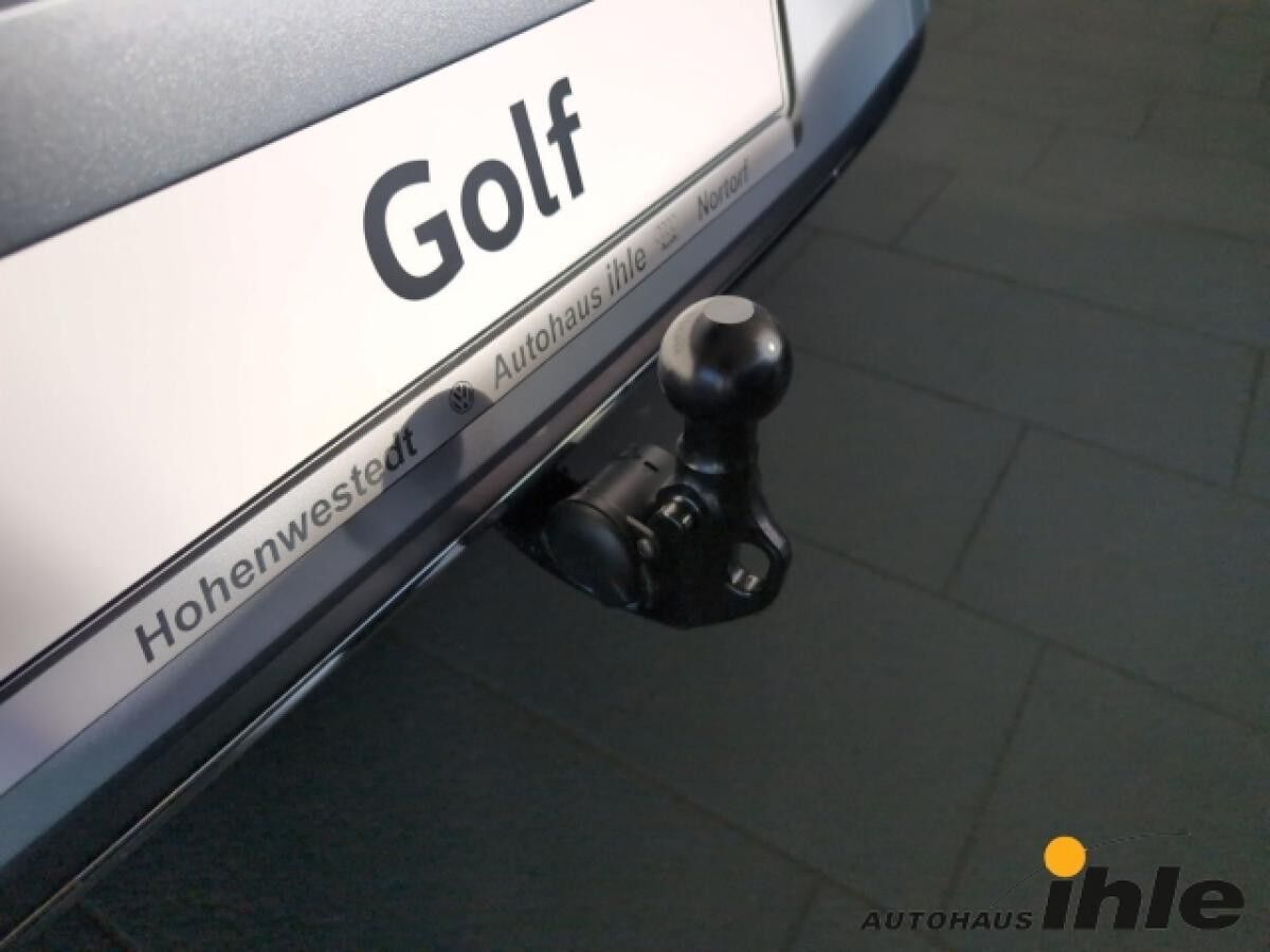 Volkswagen Golf VIII 1,5 TSI Energy AHK+GJ-REIFEN+SITZHZG