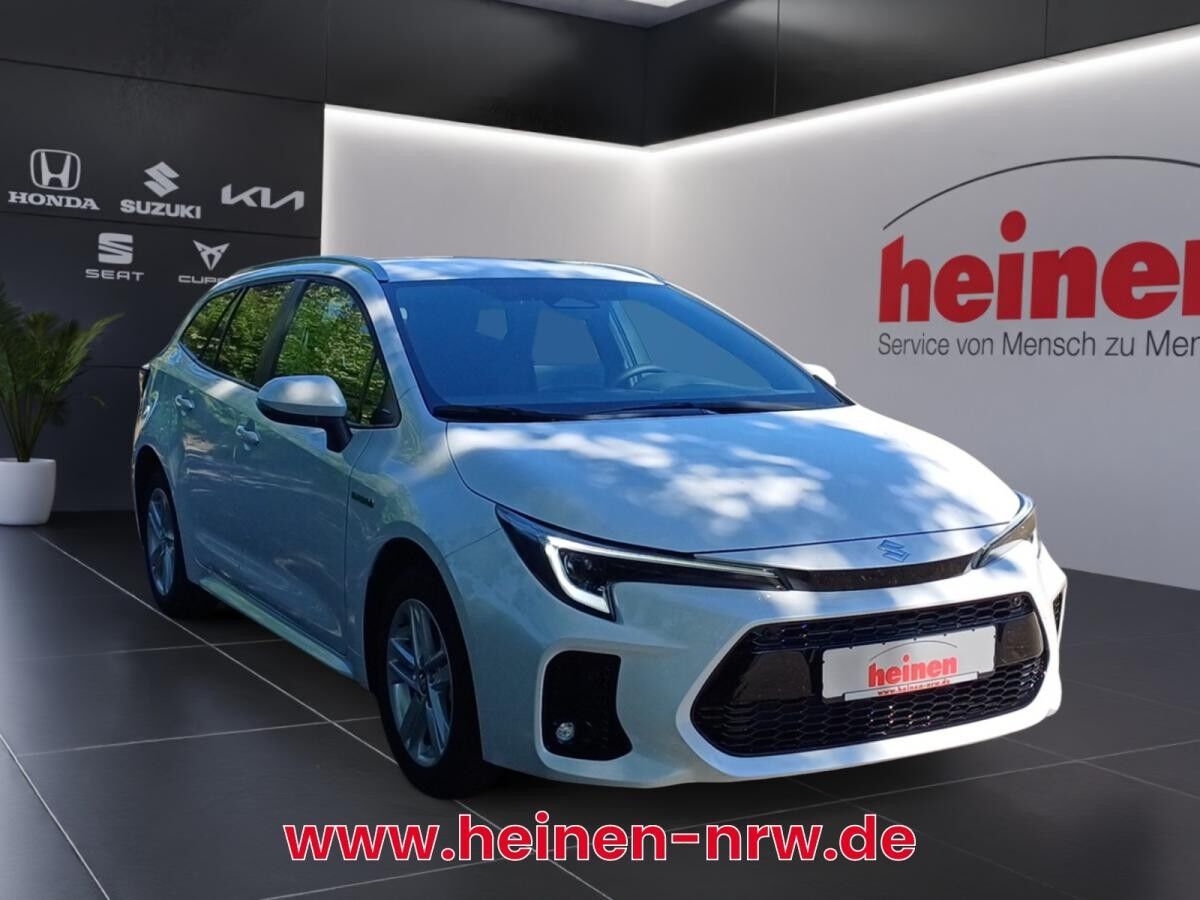 Suzuki Swace COMFORT PLUS CVT HYBRID NAVI BLUETOOTH SHZ