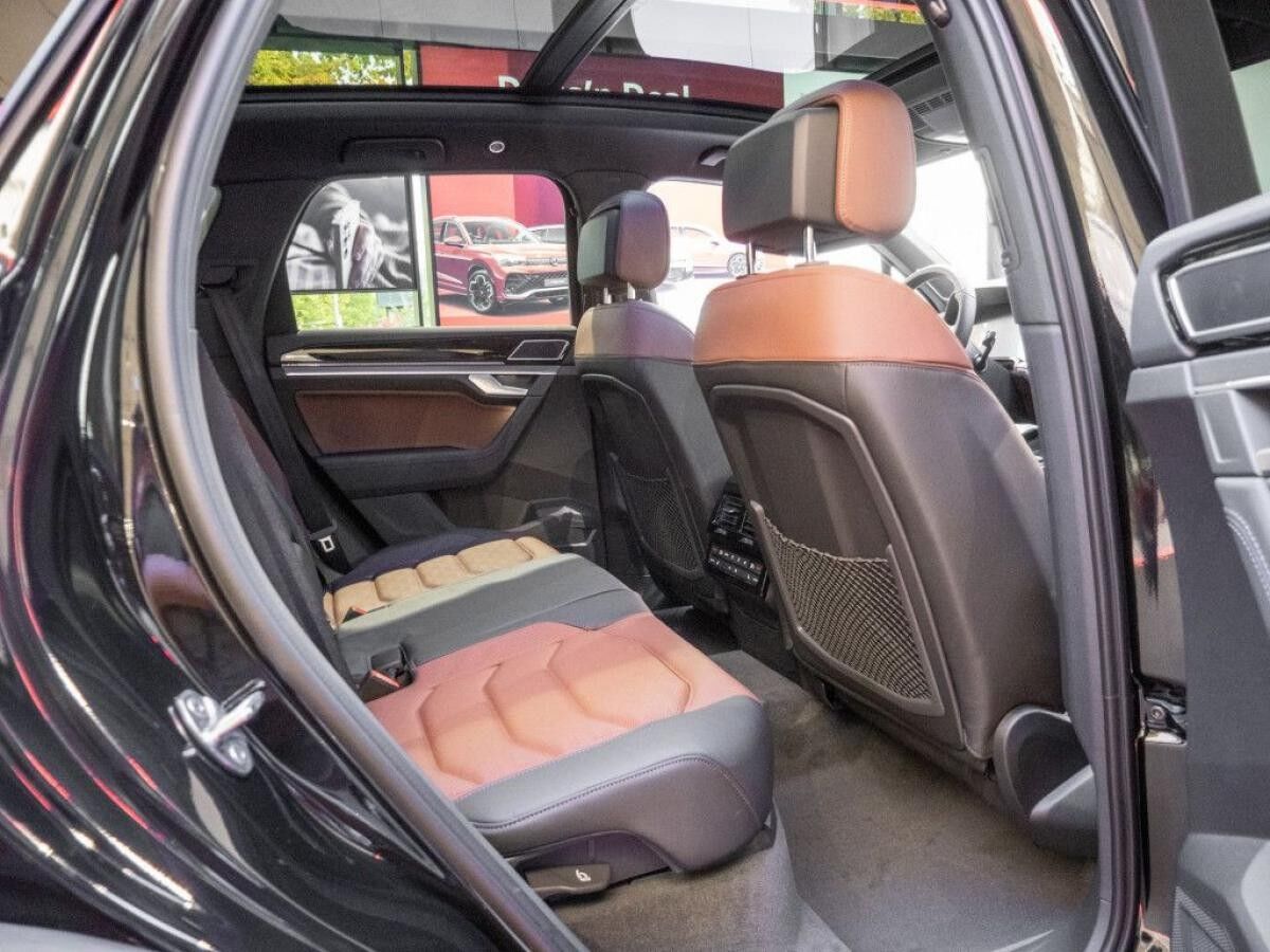Volkswagen Touareg R-Line 3,0 l TDI *BIS 31.12.*🏷️