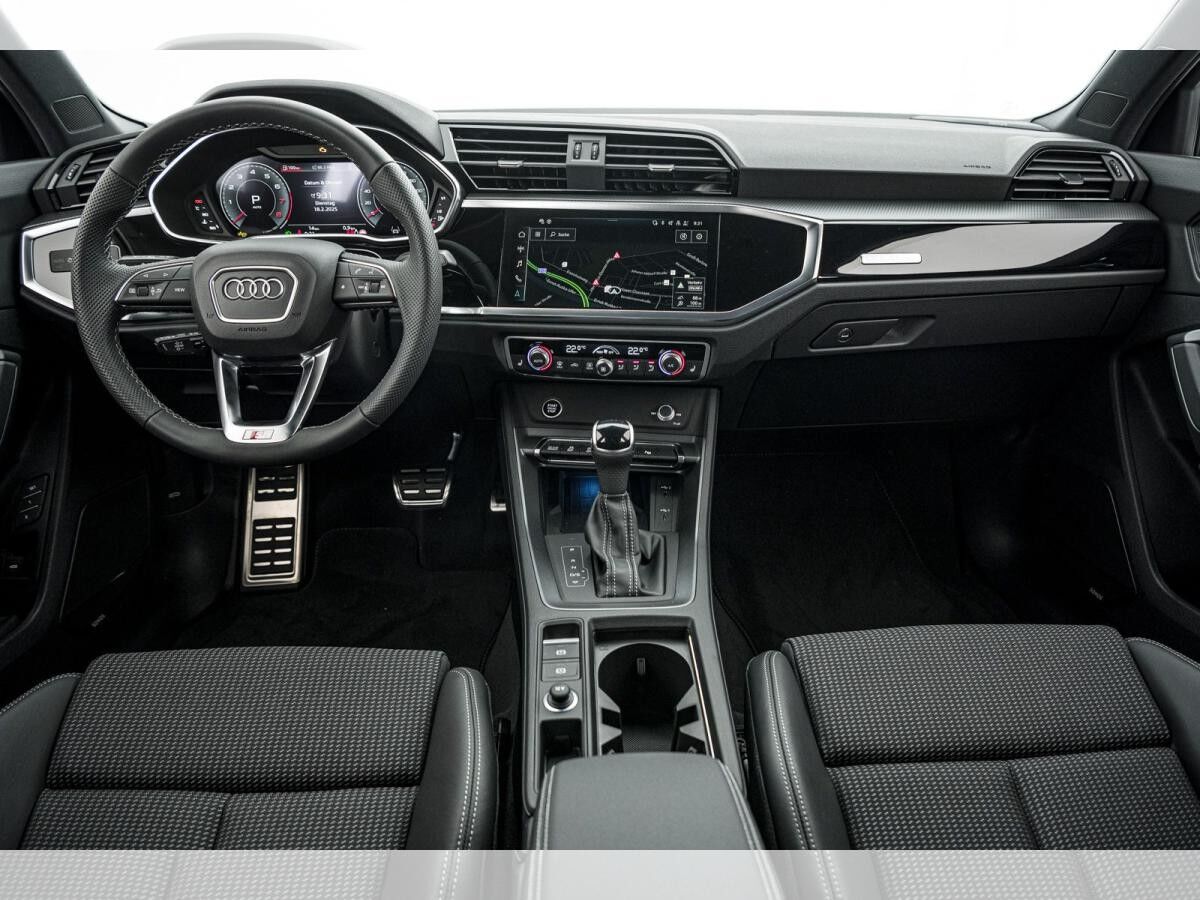 Audi Q3 S line 45 TFSI quattro S tronic