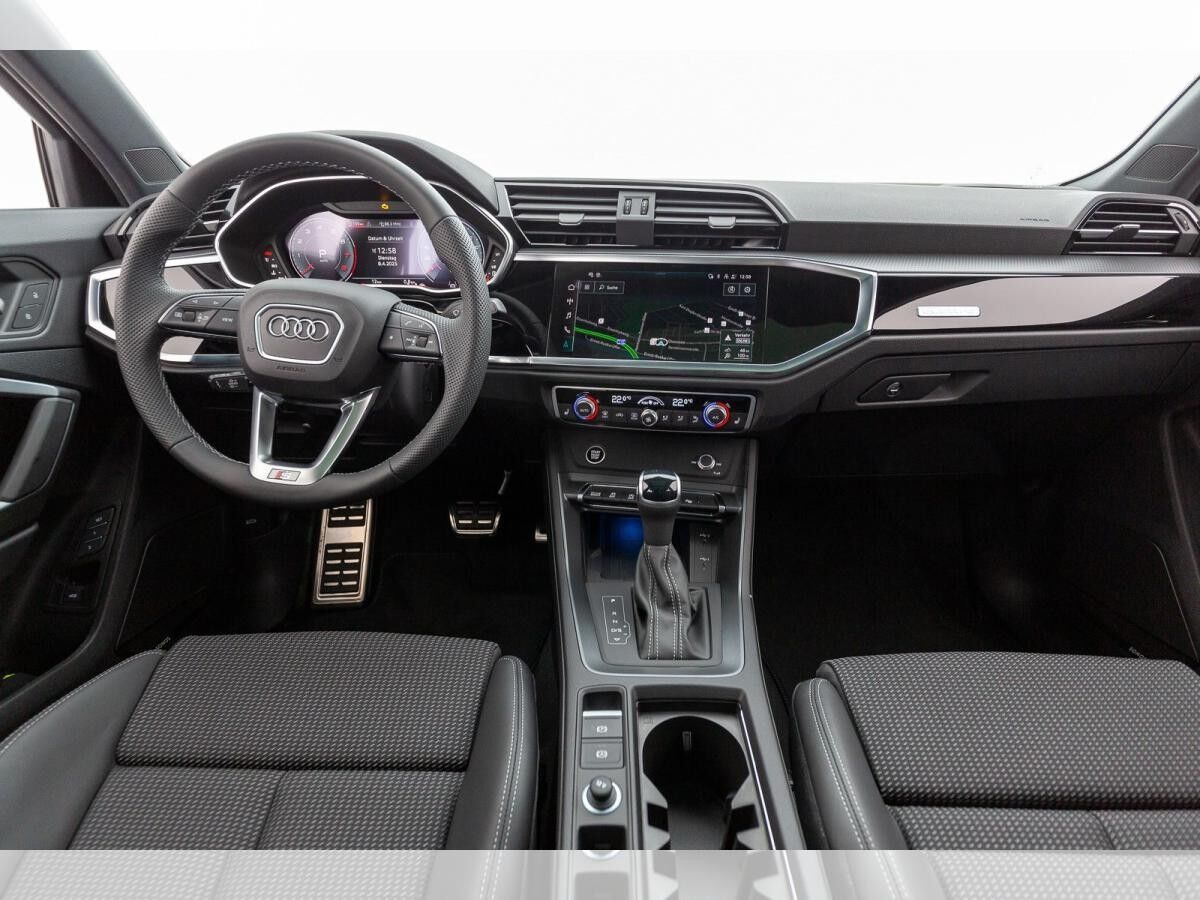 Audi Q3 S line 45 TFSI quattro S tronic