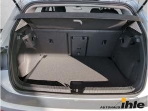 Volkswagen Golf VIII 1,5 TSI Energy AHK+GJ-REIFEN+SITZHZG