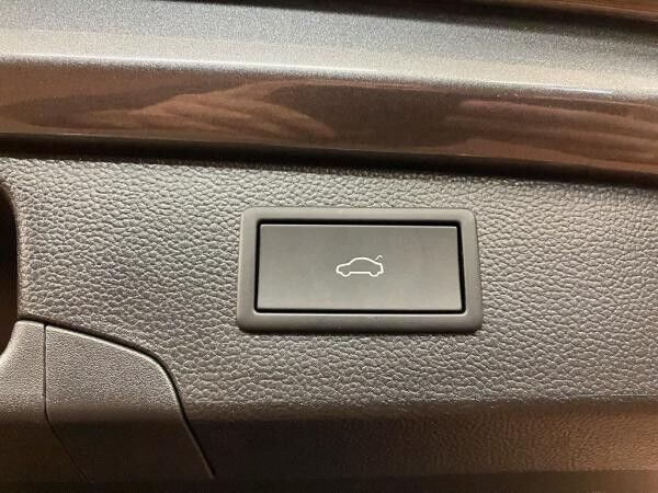 Volkswagen Passat Variant 1.5 TSI DSG R-Line / SOFORT VERFÜGBAR !