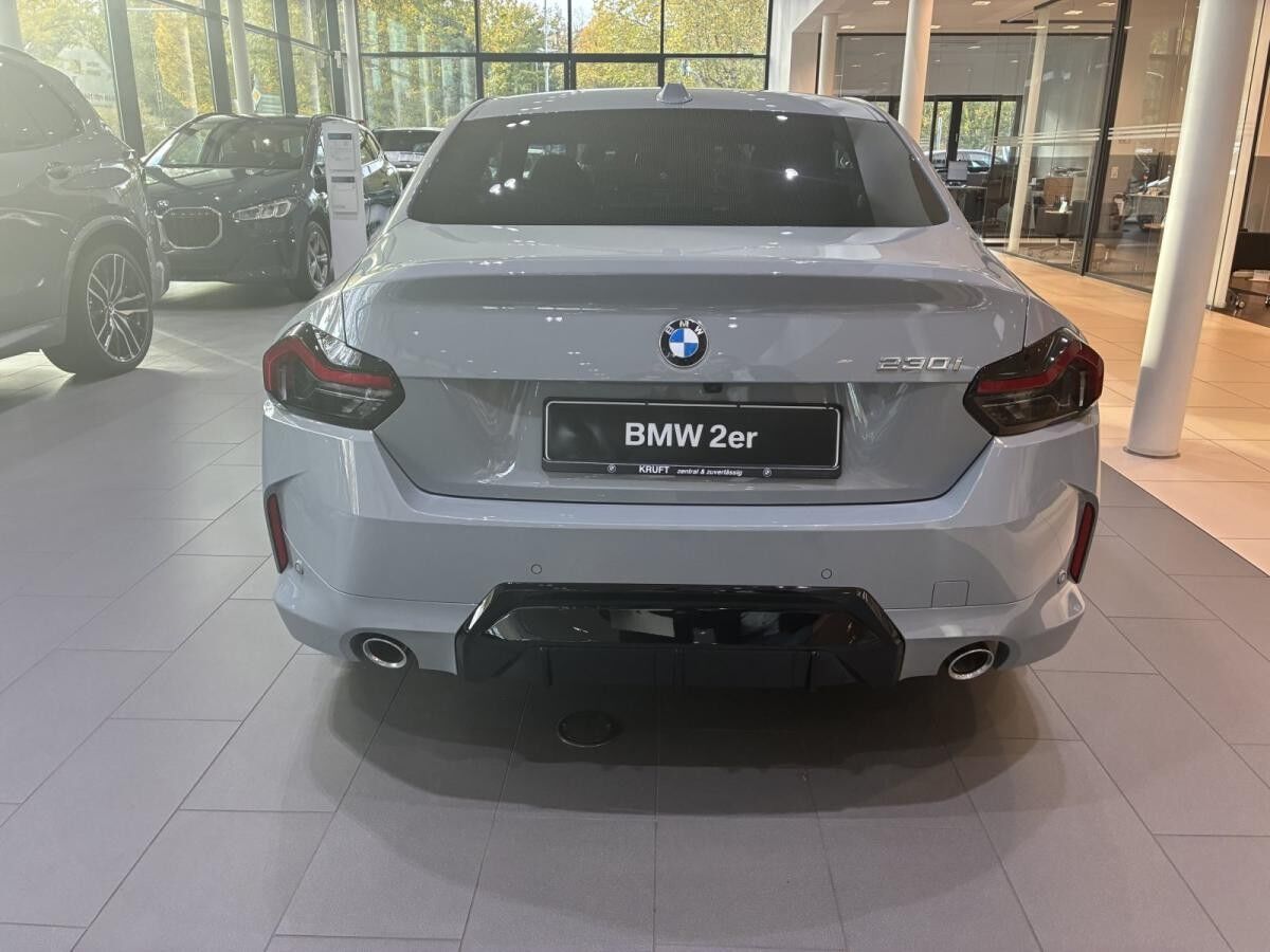 BMW 230 i Coupé M Sportpaket+17ZL+LED+PREMIUNPAKET+NAVI+KAMERA+SIHZ+HIFI+