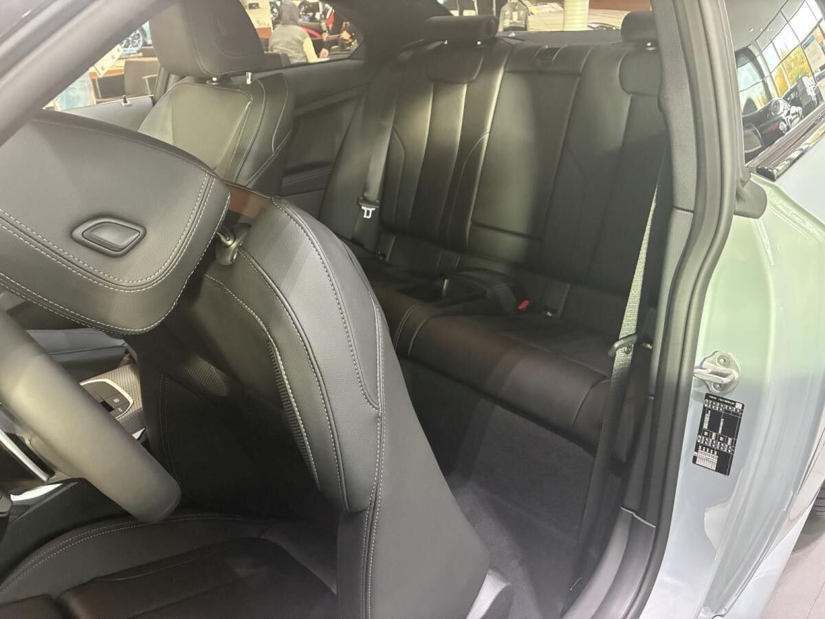 BMW 230 i Coupé M Sportpaket+17ZL+LED+PREMIUNPAKET+NAVI+KAMERA+SIHZ+HIFI+