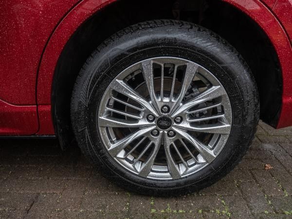 Ford Kuga Vignale 1.5 EcoBoost PANO*LED*AHK*Allwetter