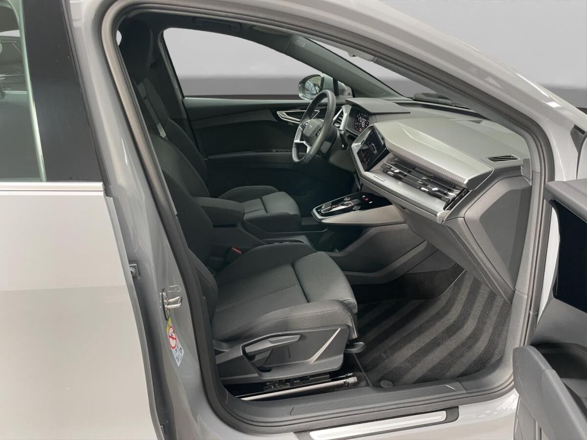 Audi e-tron Q4 Sportback NAVI LED 3ZAC SOUND