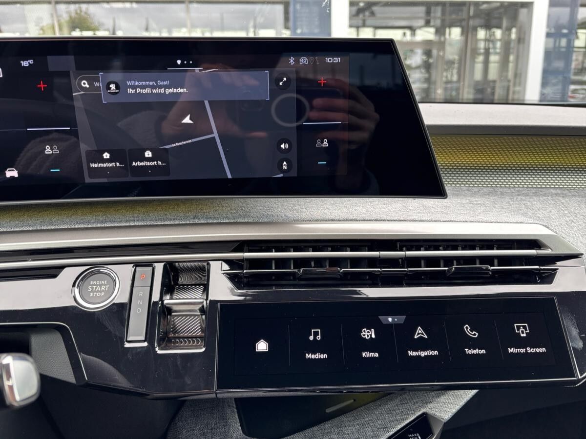 Peugeot 3008 E-3008 GT 210 + Winter+Komfort+Drive-Paket