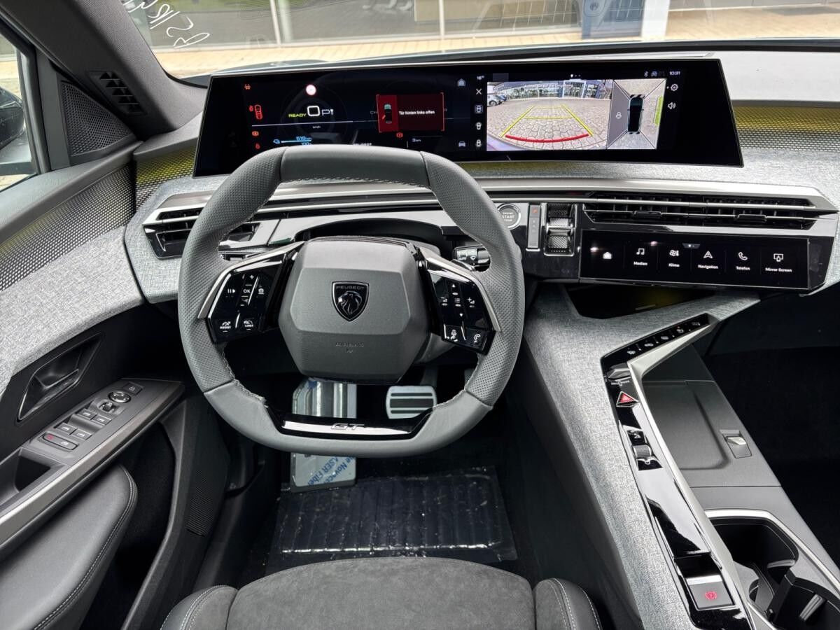 Peugeot 3008 E-3008 GT 210 + Winter+Komfort+Drive-Paket