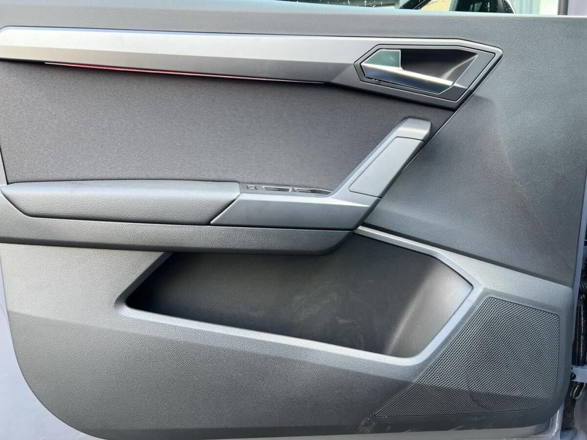 Seat Arona FR Black Edition 1.0 TSI 7-Gang-DSG NAVI/SHZ/LED/PDC