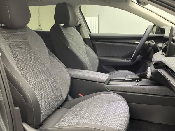Skoda Superb Combi Selection 2.0 TDI 150PS DSG *SOFORT VERFÜGBAR*
